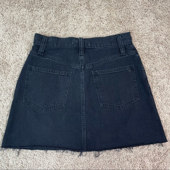 Madewell Frisco Raw Hem Black Denim Mini Skirt - Picture 4 of 16